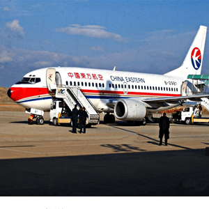 齐齐哈尔三家子航空运输航空快运业稳步发展的原因是什么？
